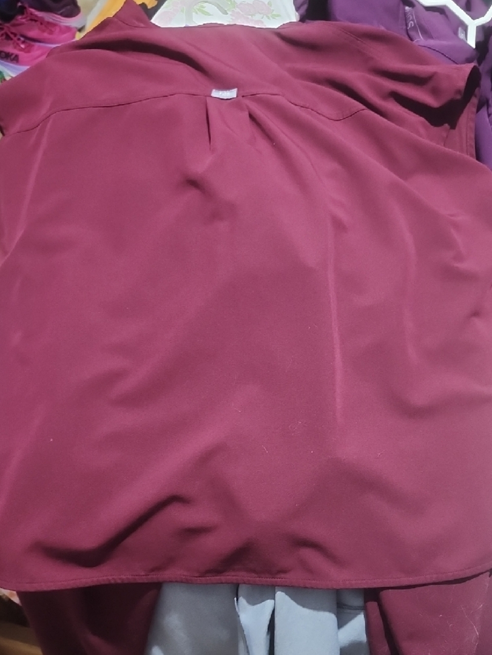 FIGS Wine Burgundy Scrub Top and Jogger Pants - Picture 4 of 5